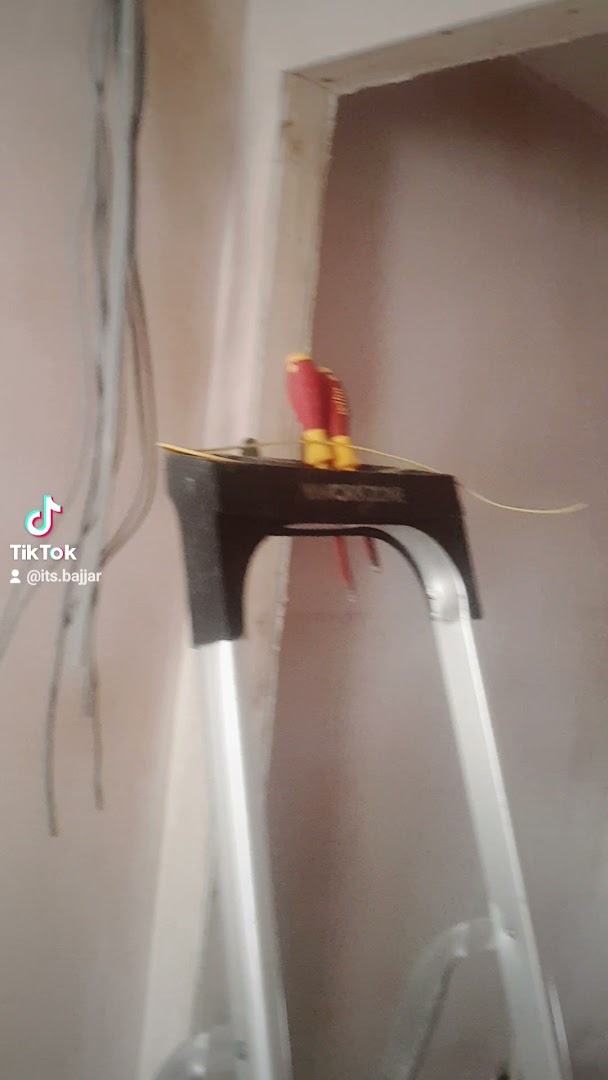 LEES Electricals — Photos 12